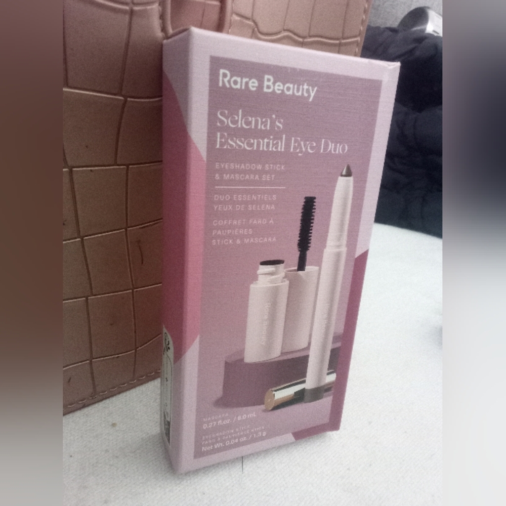 NWT Selena’s Essential Eye Duo Rare Beauty Limited Edition